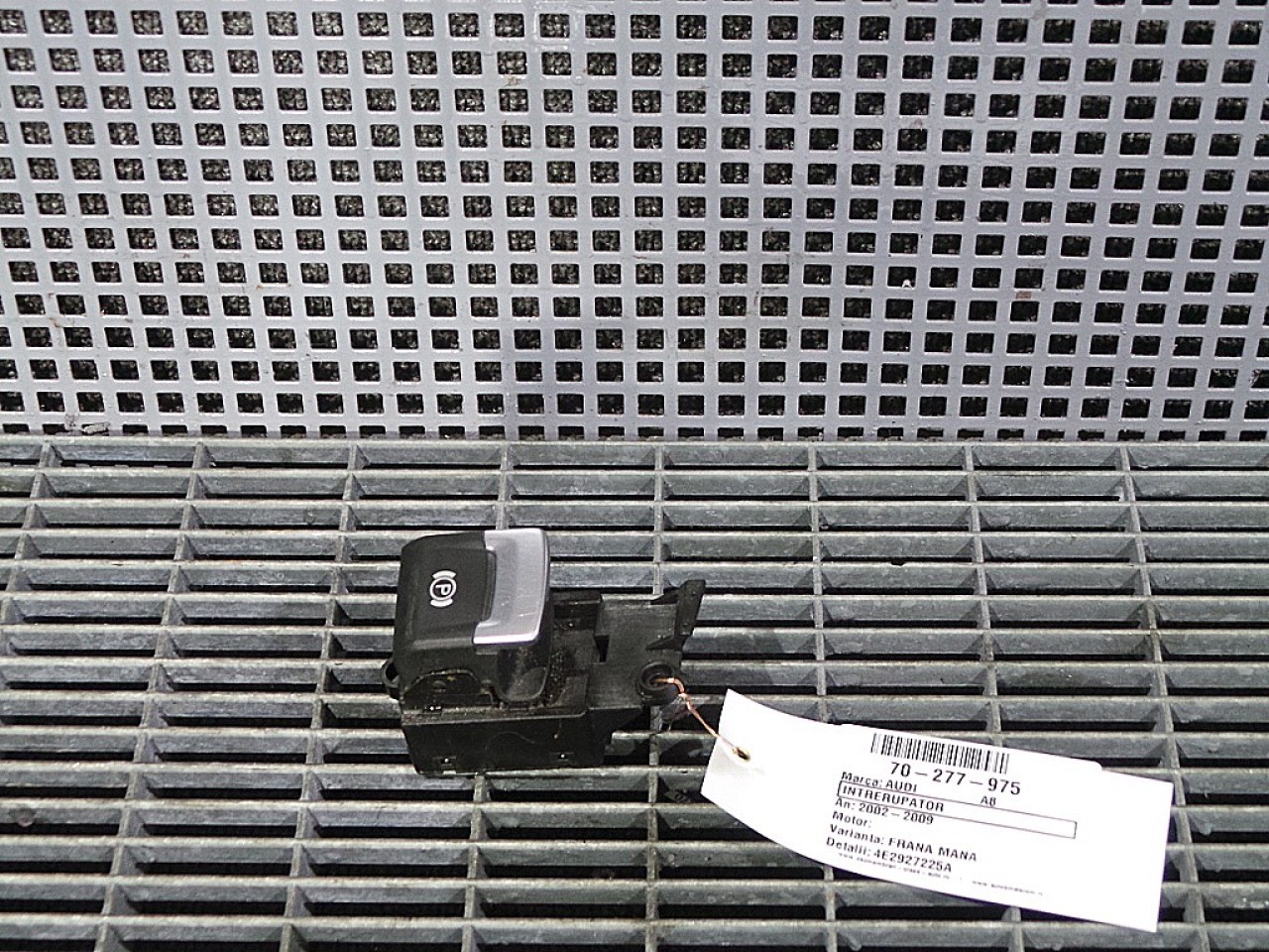 INTRERUPATOR FRANA DE MANA AUDI A8 A8 - - (2002 2009)