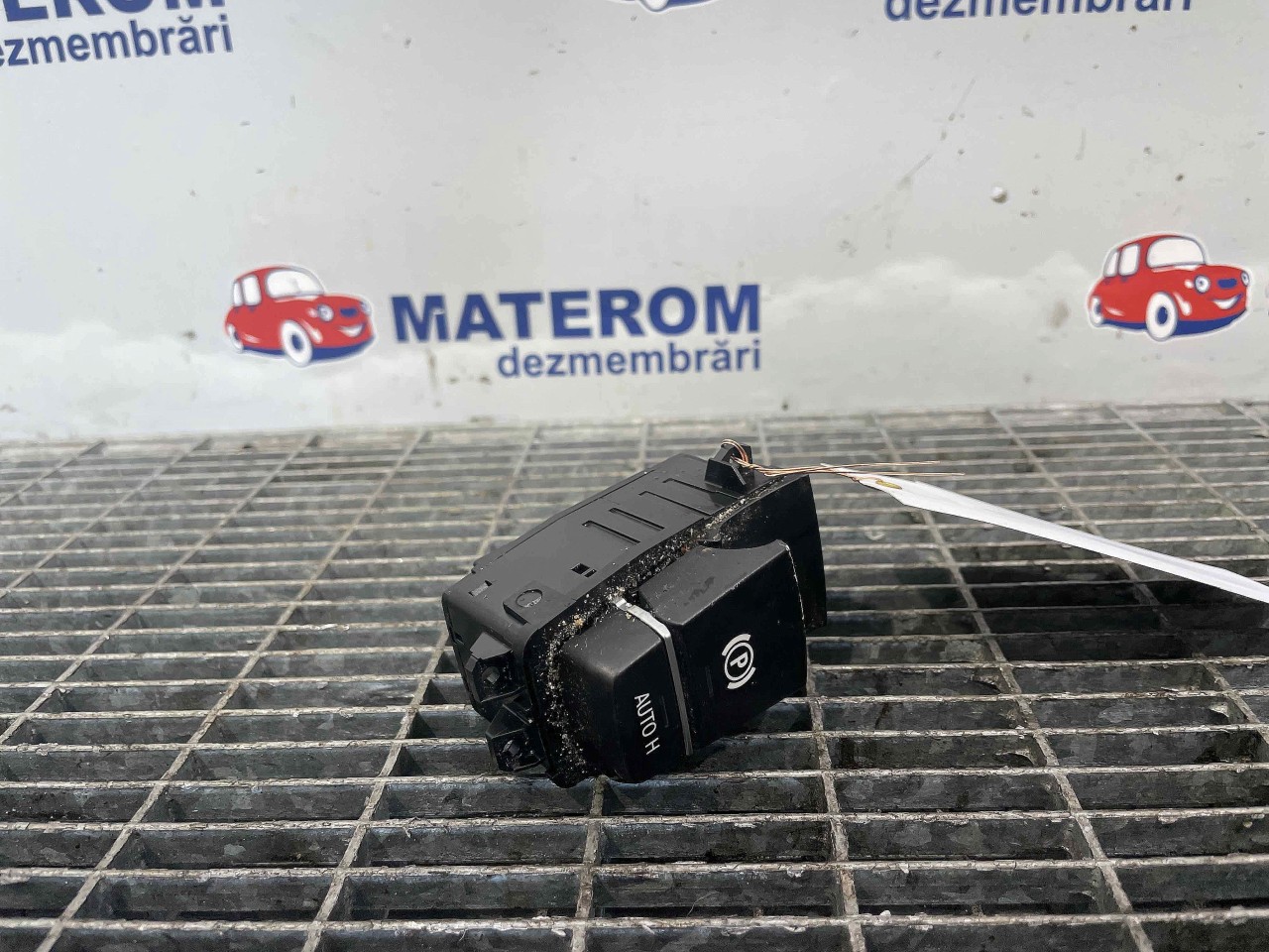 INTRERUPATOR FRANA DE MANA BMW SERIA 5 F