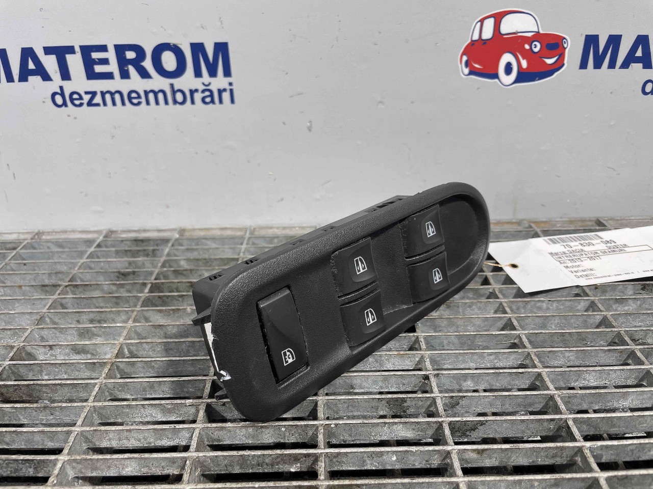 INTRERUPATOR GEAMURI DACIA DUSTER DUSTER - - (2013 2017)
