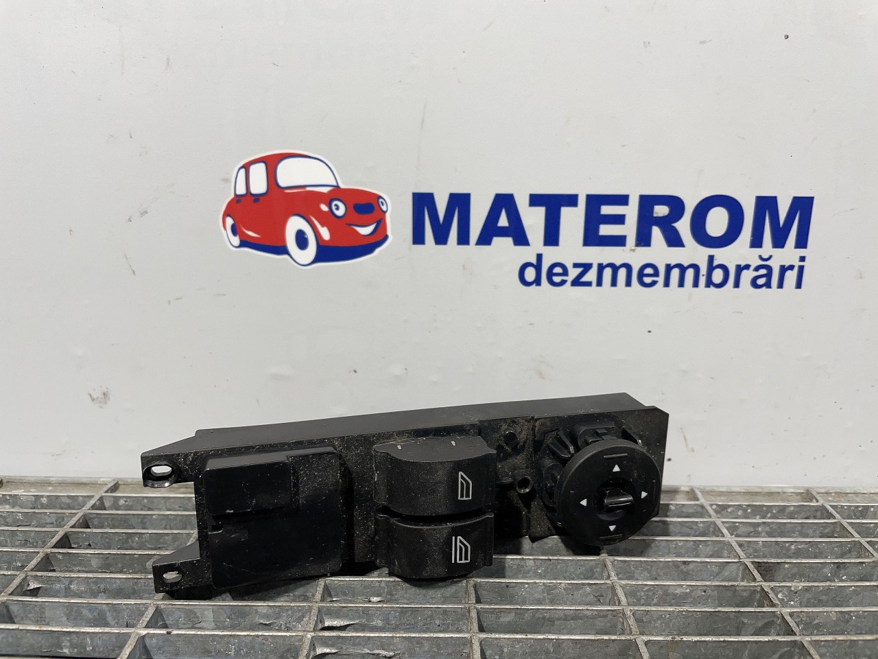 INTRERUPATOR GEAMURI FORD FOCUS - - (2011 2014)