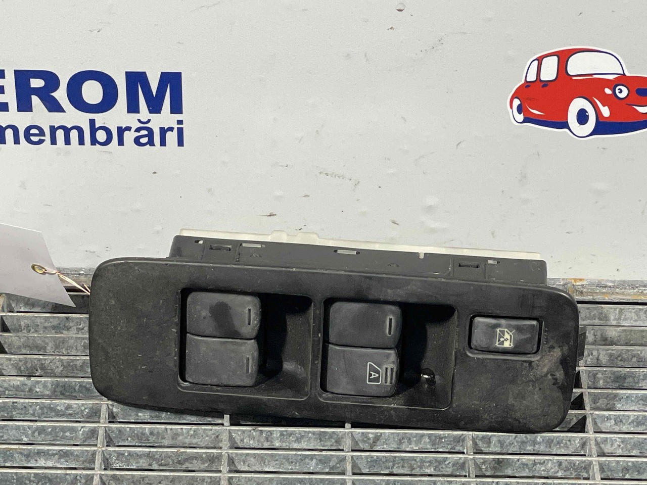 INTRERUPATOR GEAMURI NISSAN QASHQAI - - (2006 2010)