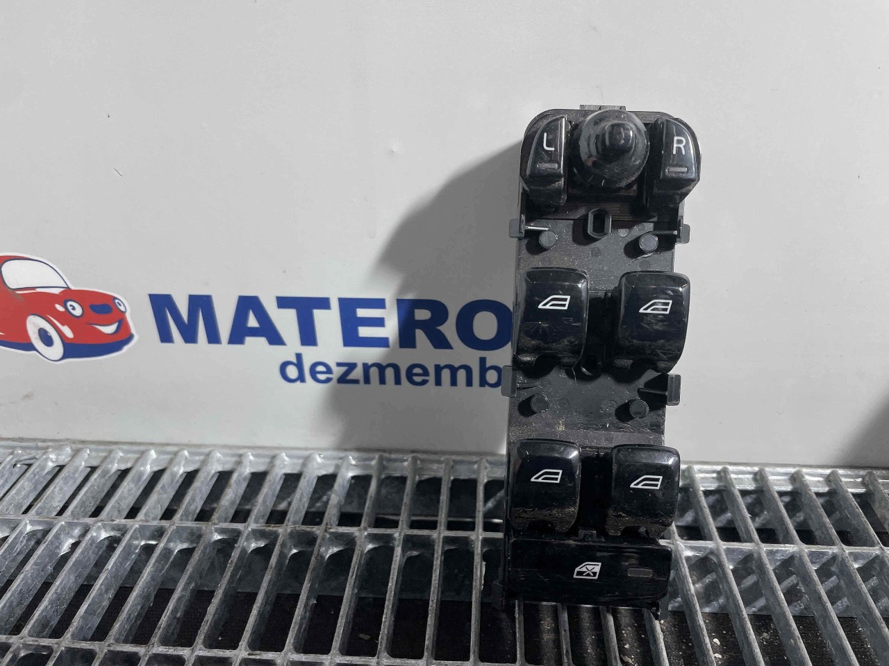 INTRERUPATOR GEAMURI VOLVO XC 90 - - (2015 2022)