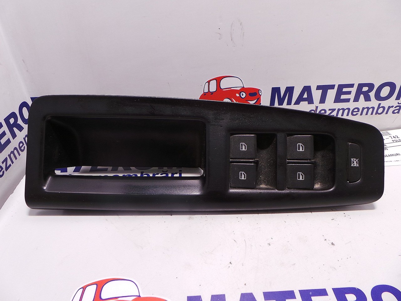 INTRERUPATOR GEAMURI VW POLO - - (2002 2005)