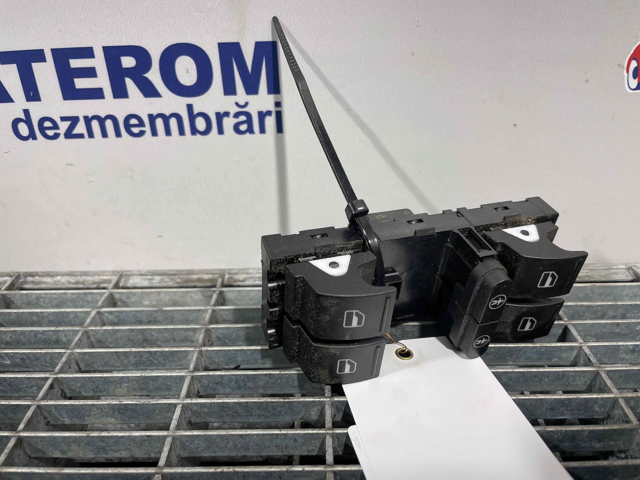 INTRERUPATOR GEAMURI VW TOUAREG TOUAREG - - (2010 2018)