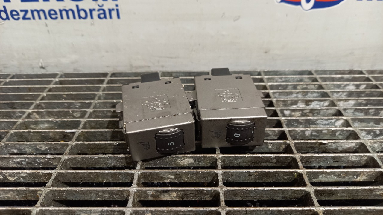 INTRERUPATOR INCALZIRE SCAUNE FORD KUGA - - (2008 2012)