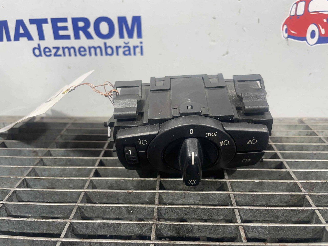 INTRERUPATOR LUMINI BMW SERIA 3 E 90 - - (2004 2007)