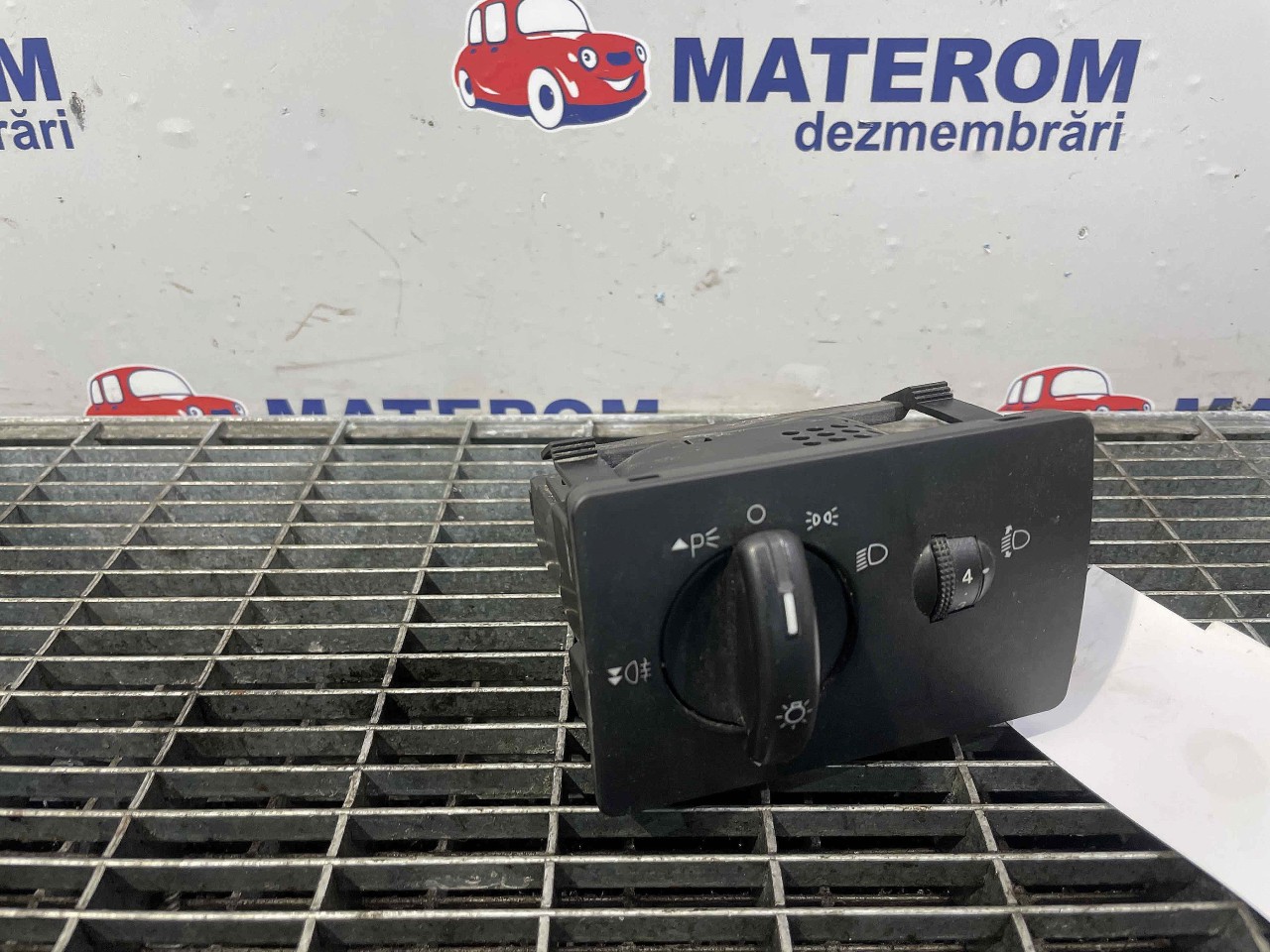 INTRERUPATOR LUMINI FORD FOCUS C-MAX FOCUS C-MAX - - (2003 2007)