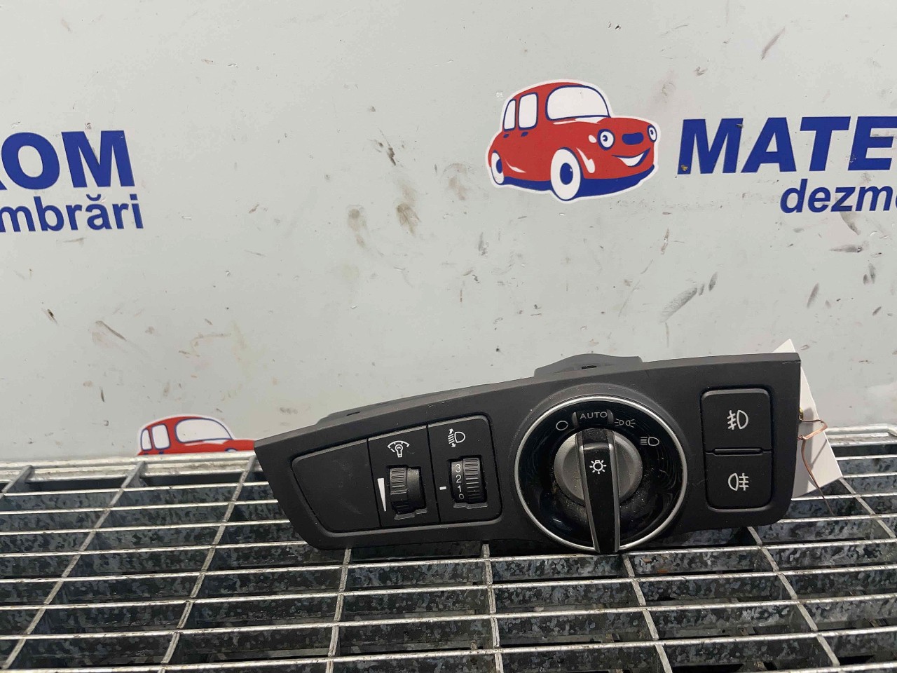 INTRERUPATOR LUMINI HYUNDAI I40 I40 - - (2011 2015)