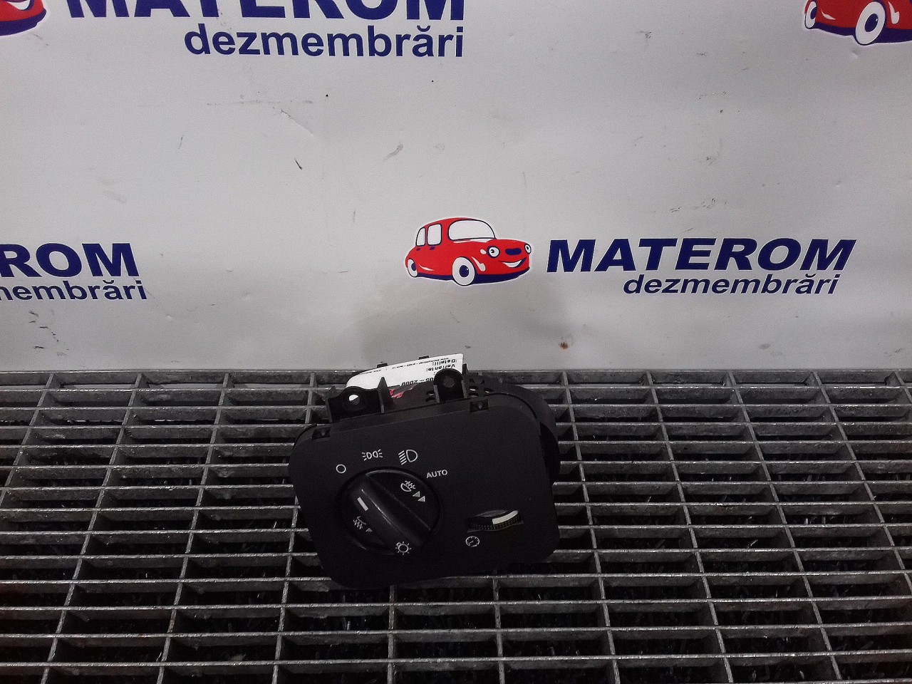 INTRERUPATOR LUMINI LAND ROVER DISCOVERY DISCOVERY - - (2004 2009)
