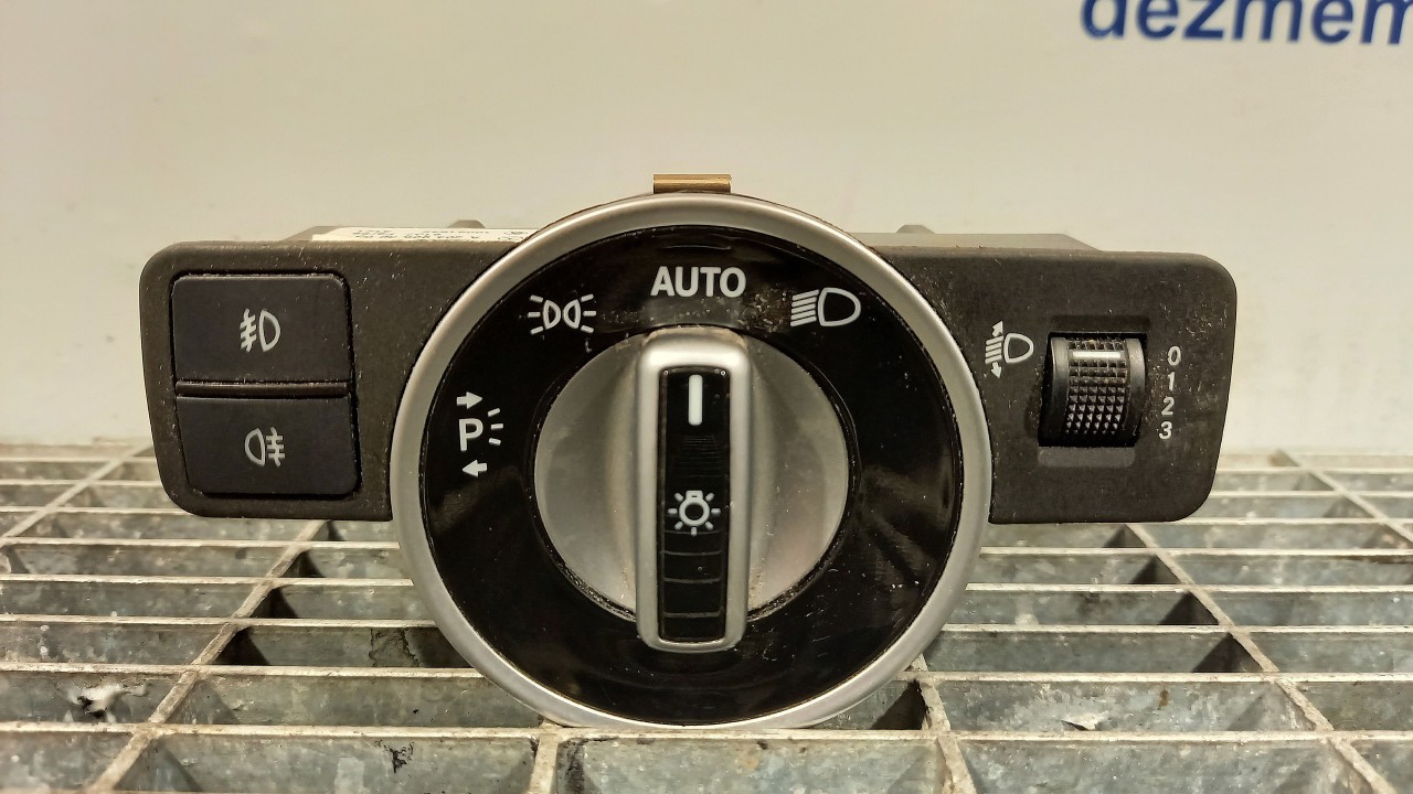INTRERUPATOR LUMINI MERCEDES C-CLASS - - (2011 2014)