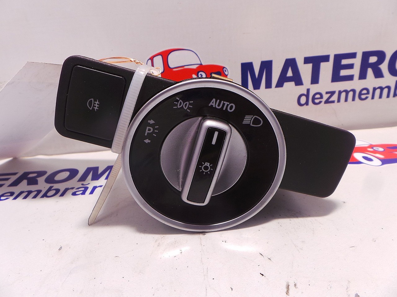 INTRERUPATOR LUMINI MERCEDES C-CLASS - - (2011 2014)