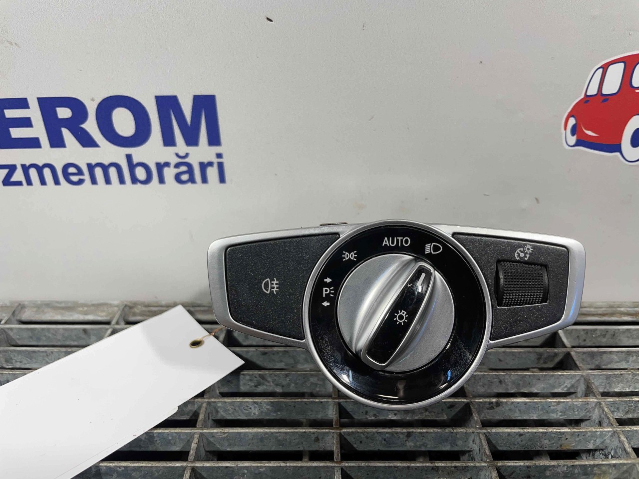 INTRERUPATOR LUMINI MERCEDES E-CLASS E-CLASS - - (2016 2020)