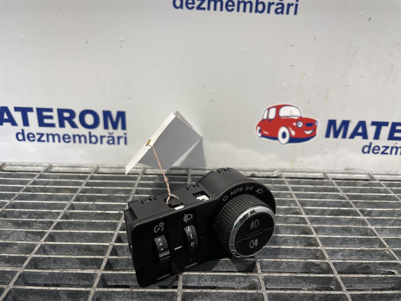 INTRERUPATOR LUMINI OPEL MOKKA - - (2012 2016)