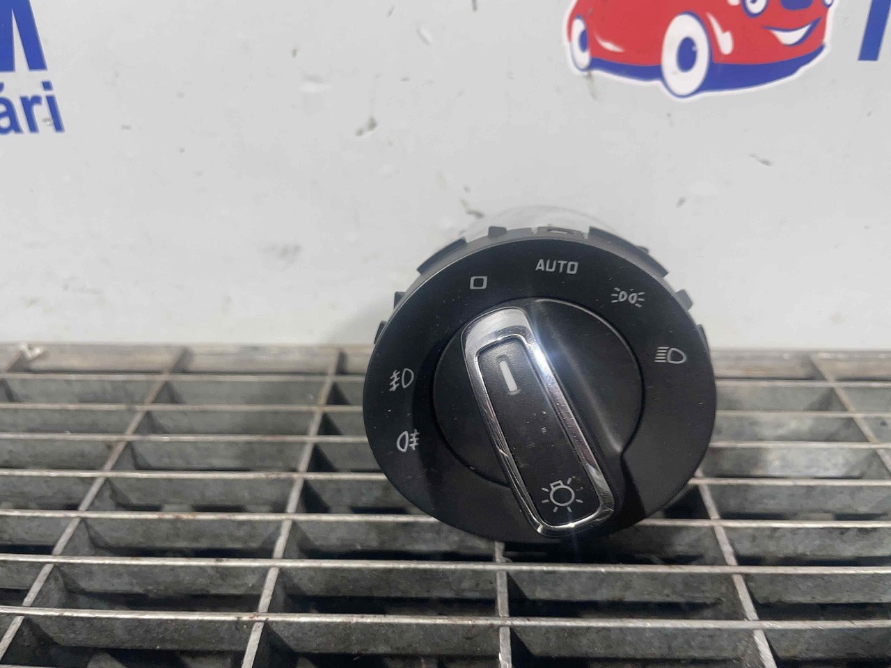 INTRERUPATOR LUMINI SKODA FABIA - - (2014 2019)