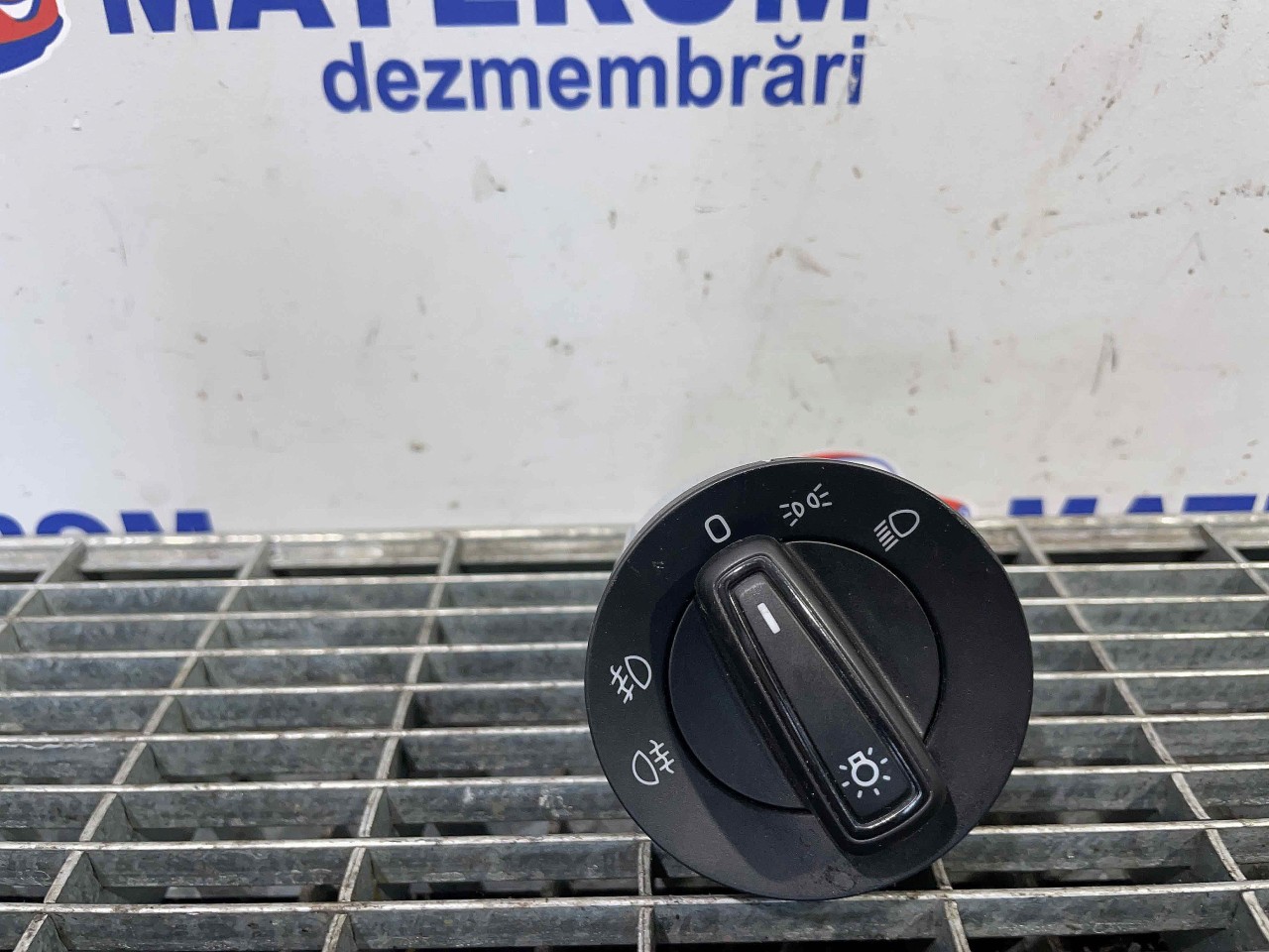 INTRERUPATOR LUMINI SKODA OCTAVIA - - (2012 2017)
