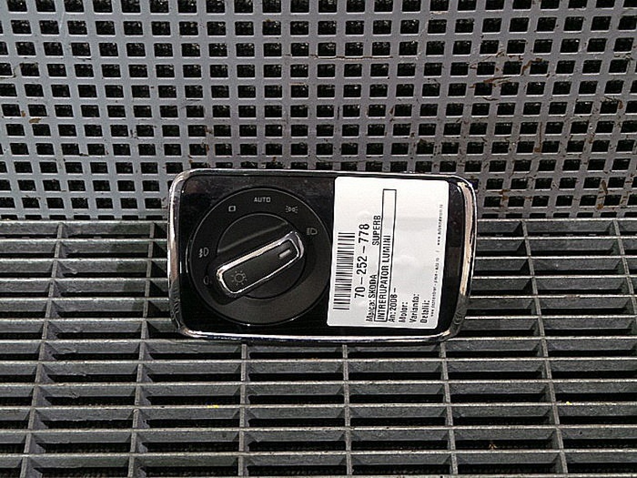 INTRERUPATOR LUMINI SKODA SUPERB SUPERB - - (2008 2015)