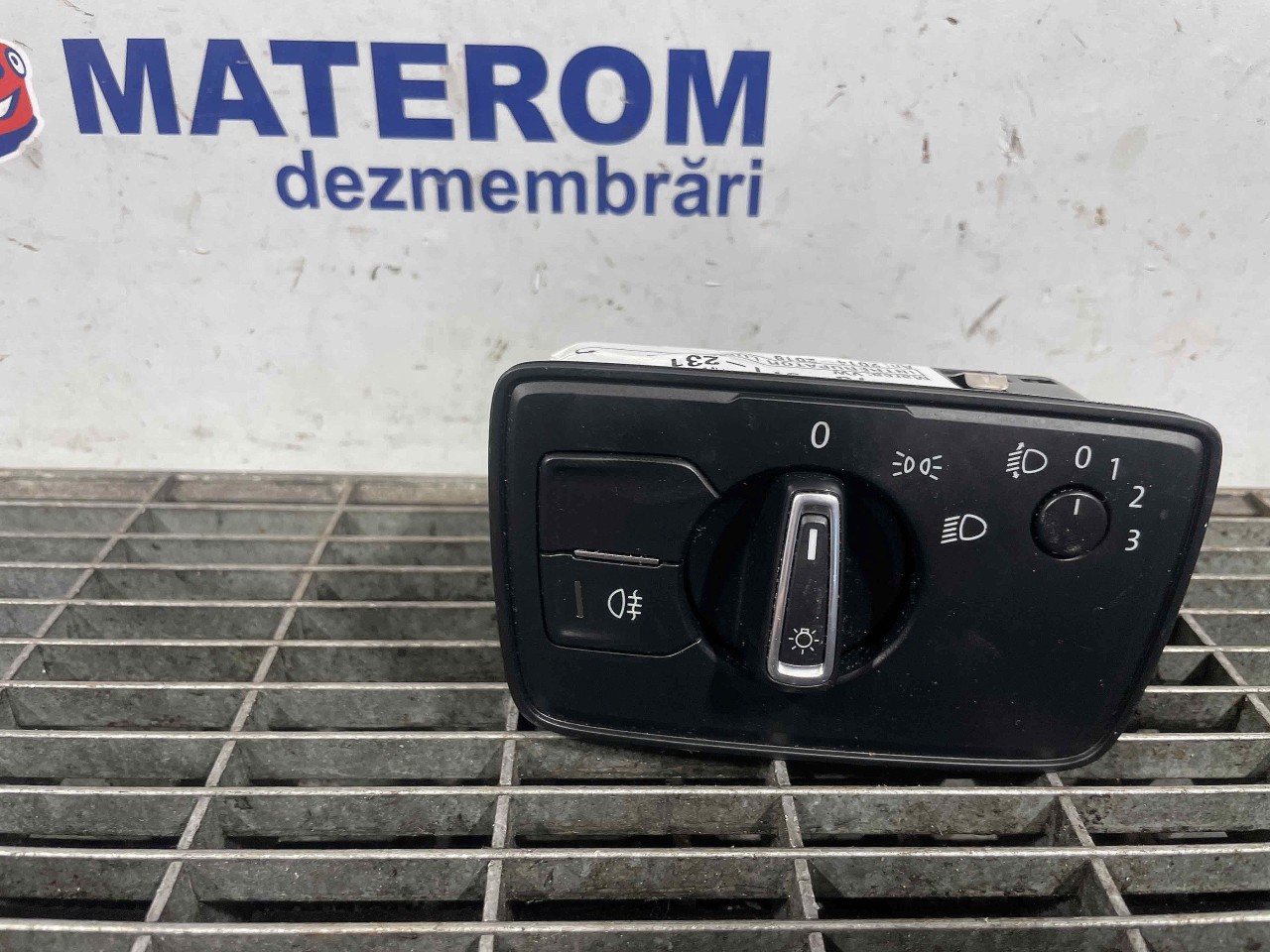 INTRERUPATOR LUMINI VW PASSAT - - (2014 2019)
