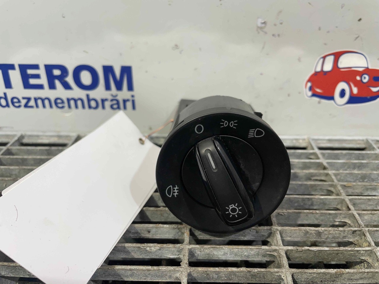 INTRERUPATOR LUMINI VW UP - - (2011 2016)