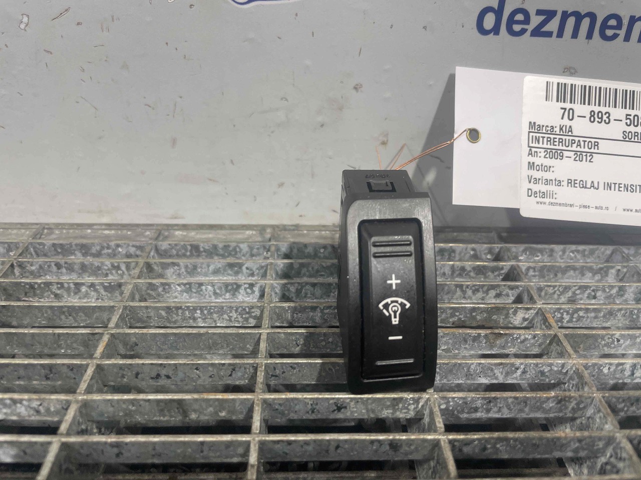 INTRERUPATOR LUMINOZITATE KIA SORENTO - - (2009 2012)