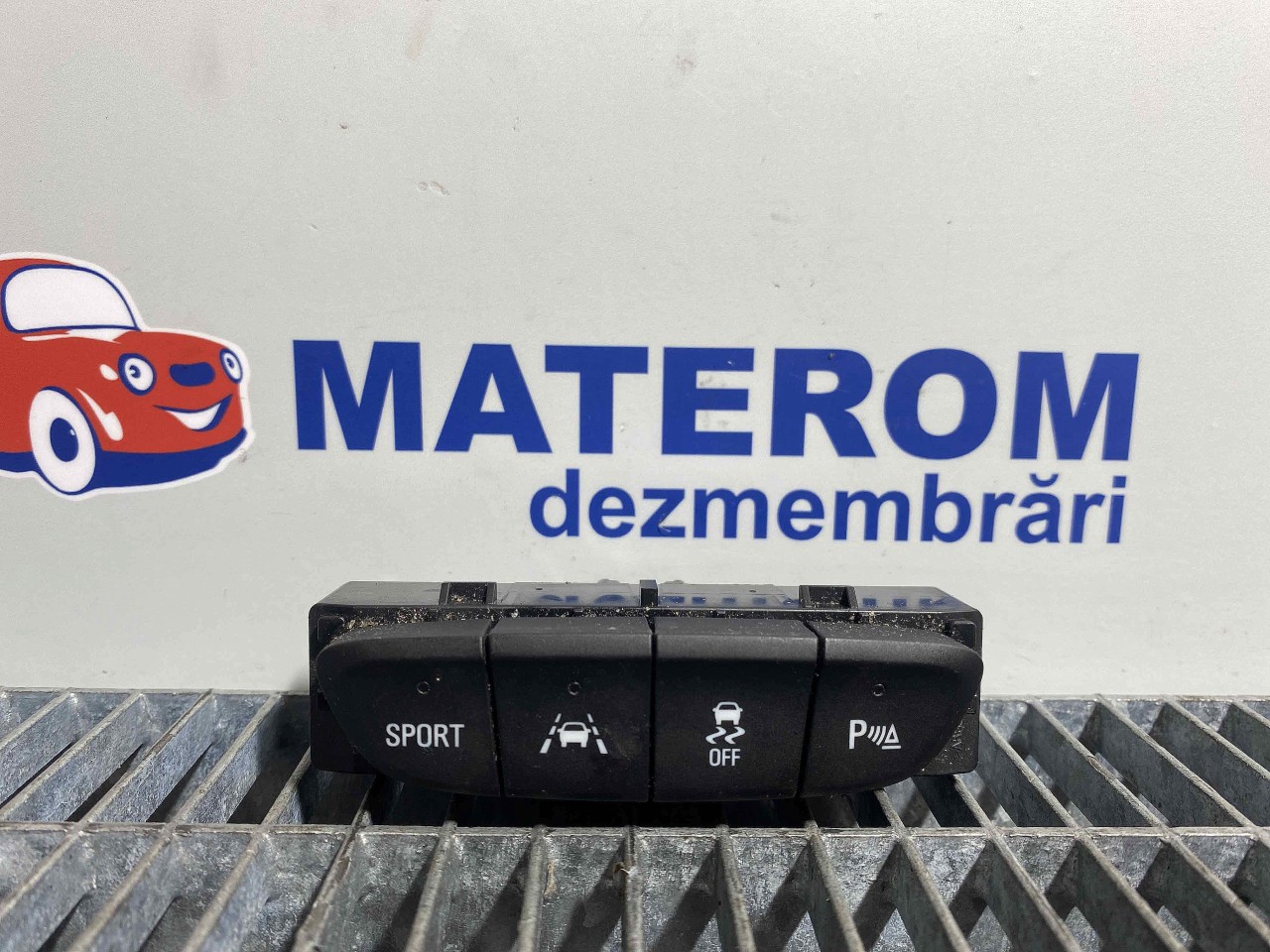 INTRERUPATOR PARKTRONIC OPEL ASTRA K - -