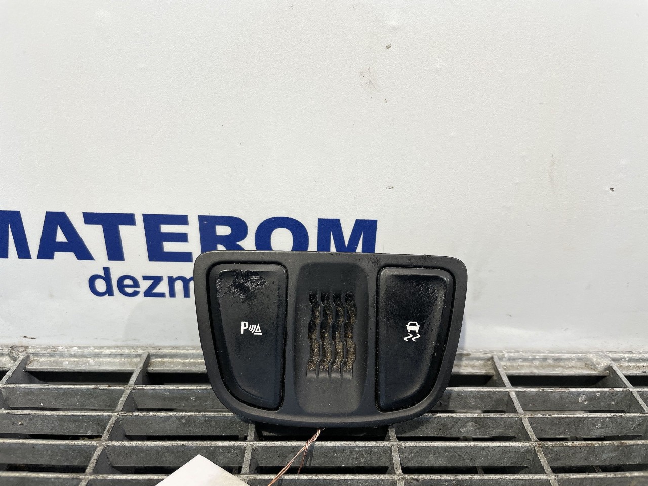 INTRERUPATOR PARKTRONIC OPEL ZAFIRA C - - (2011 2016)