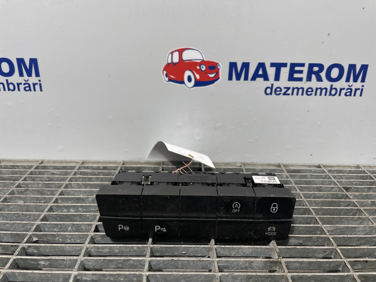 INTRERUPATOR PARKTRONIC SKODA OCTAVIA - 