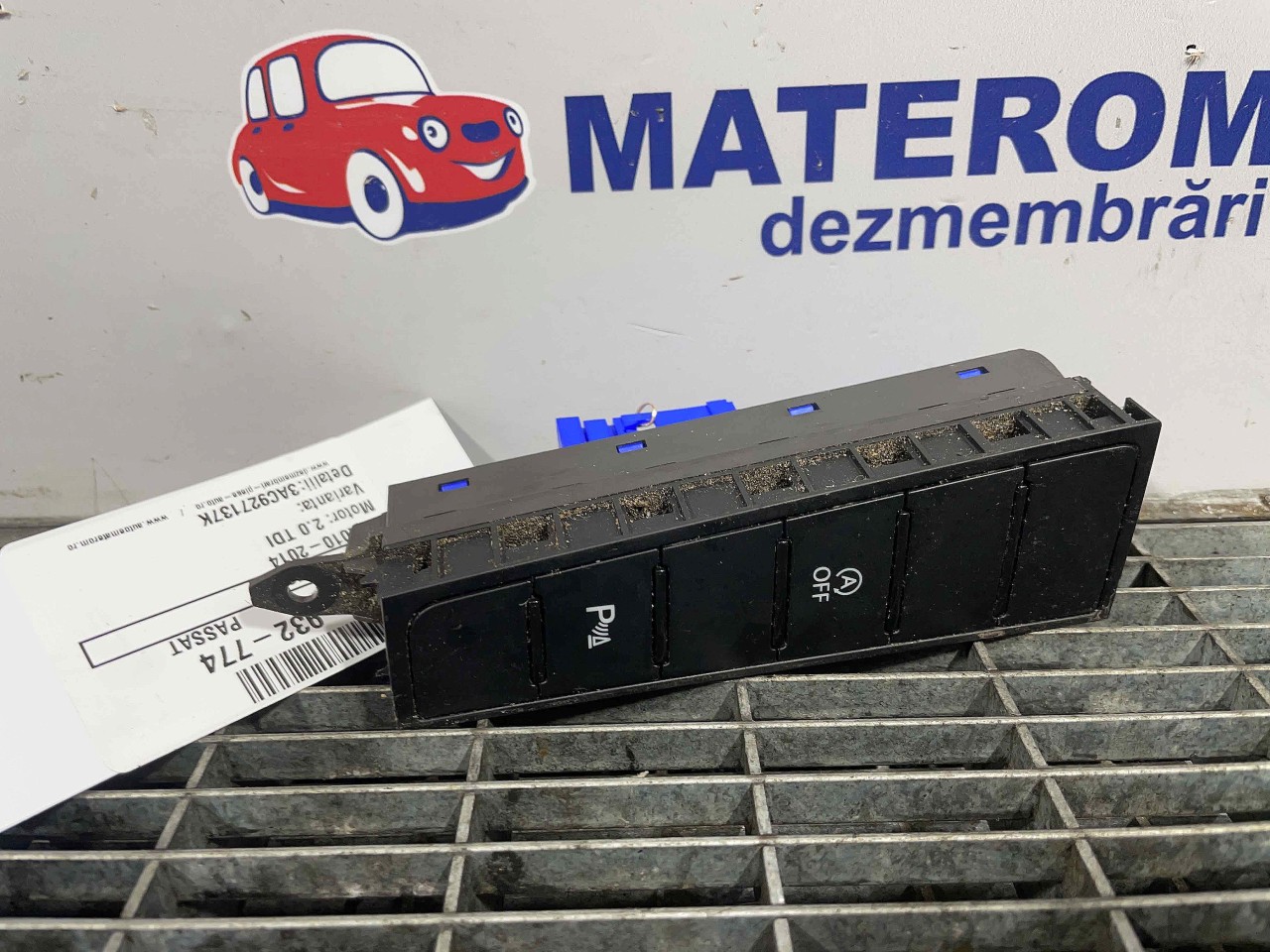 INTRERUPATOR PARKTRONIC VW PASSAT 2.0 TDI - (2010 2014)