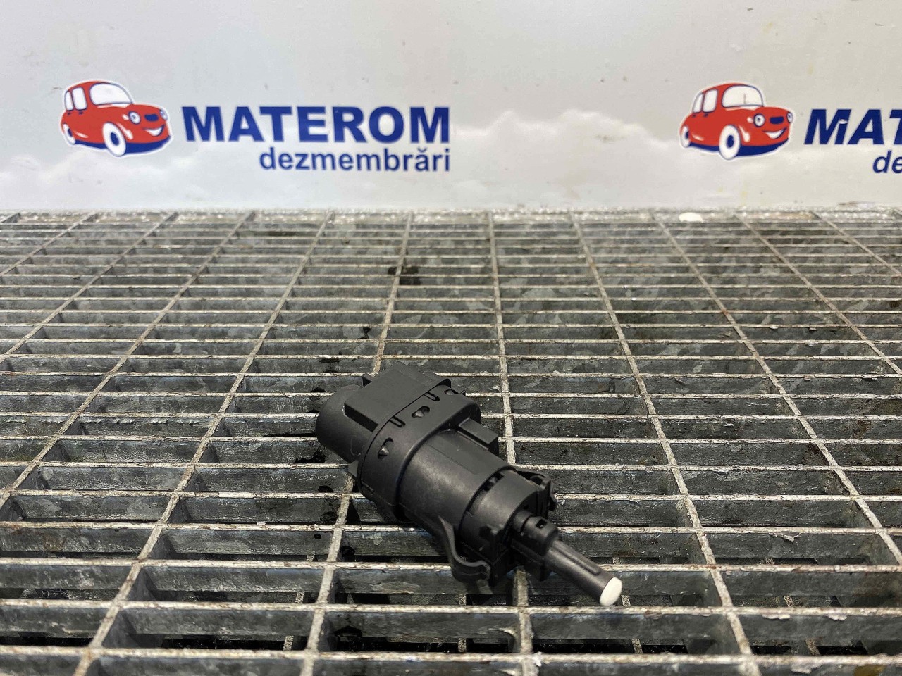 INTRERUPATOR PEDALA FRANA FORD B-MAX - -