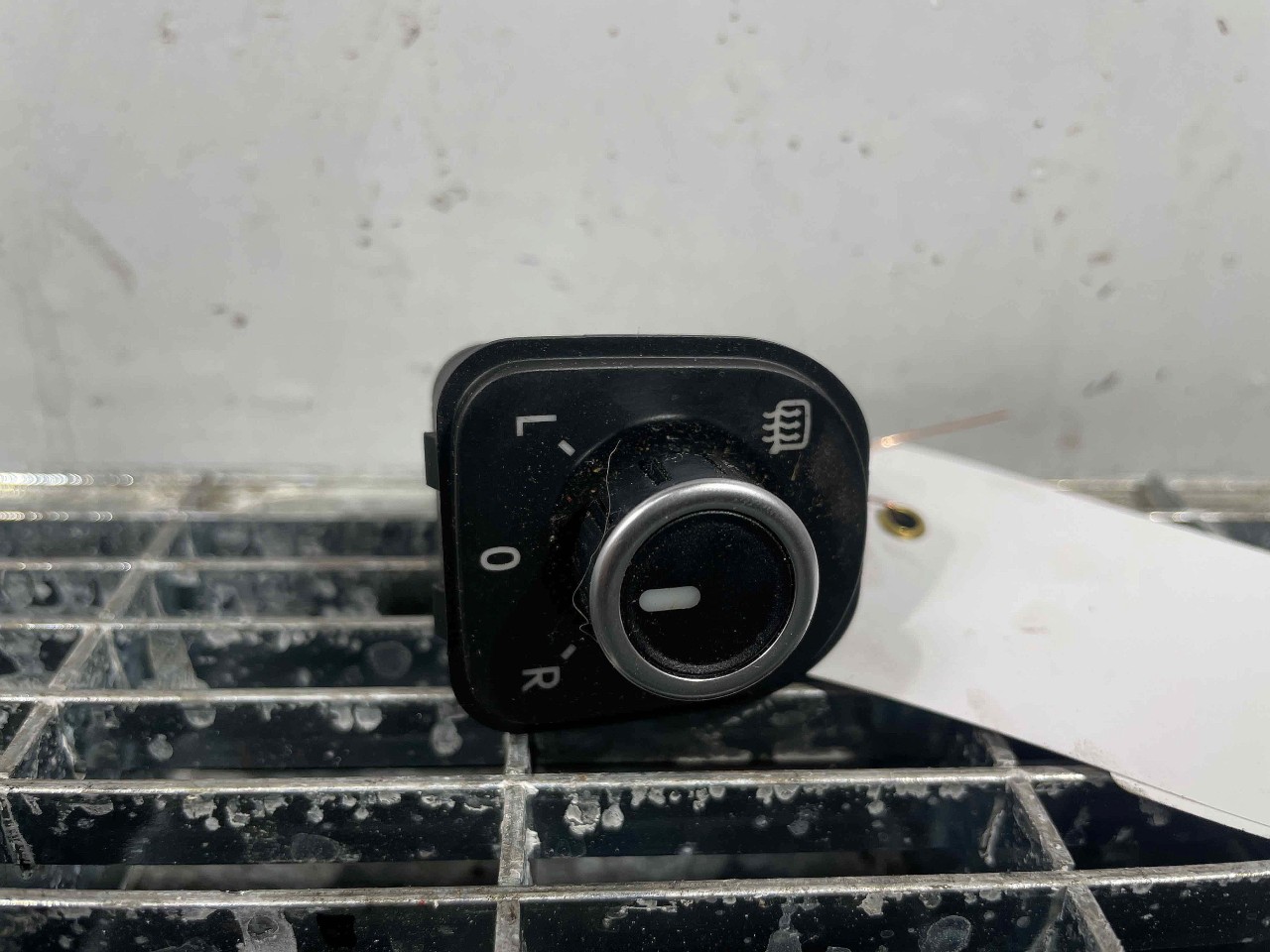 INTRERUPATOR REGLAJ OGLINZI VW GOLF VI GOLF VI - - (2008 2012)