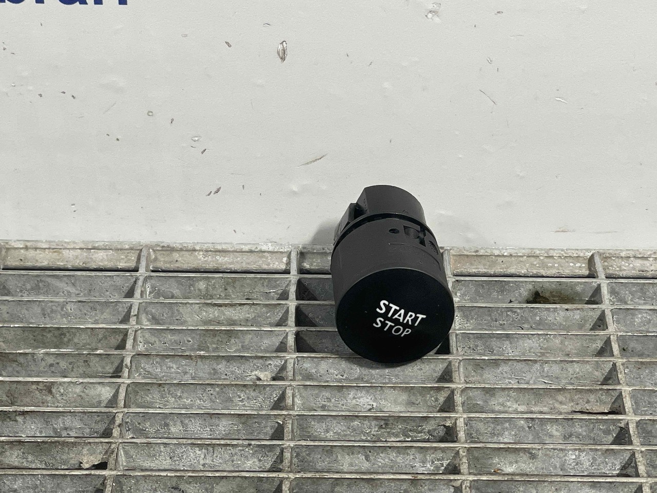 INTRERUPATOR START /STOP RENAULT KADJAR KADJAR - - (2015 2018)
