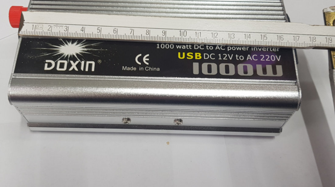 Invertor de tensiune 12v-220v putere 1000W