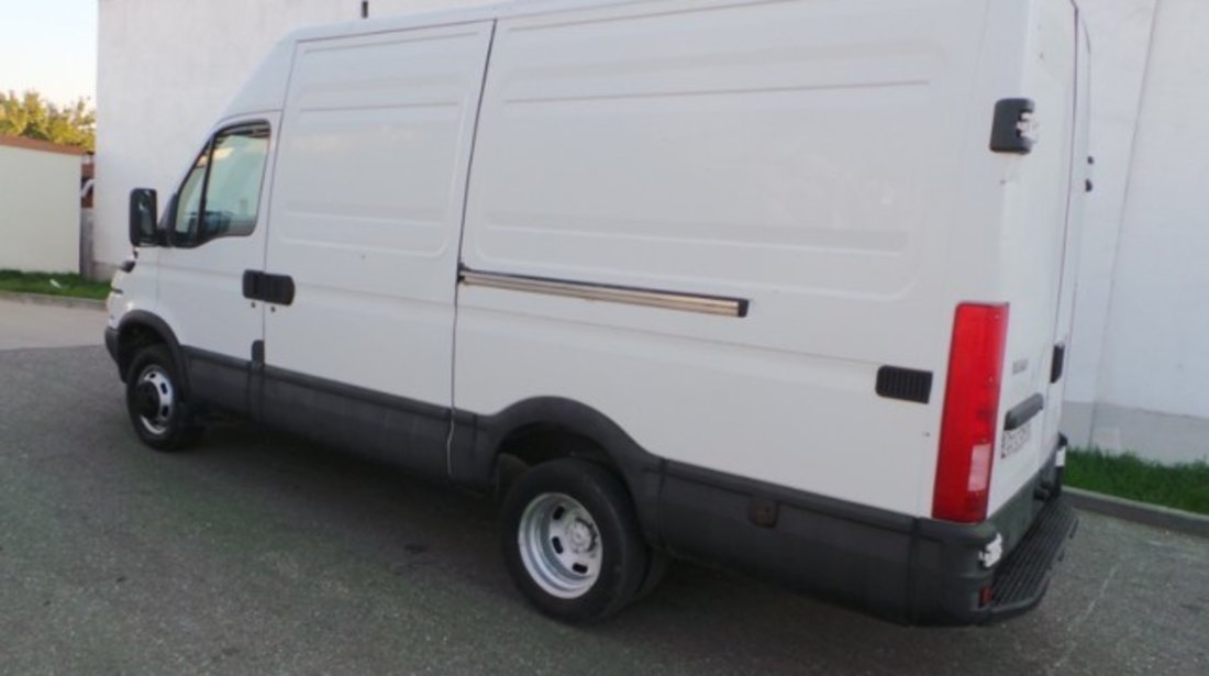 IVECO Daily 35C12 HPi Duba Autoutilitara