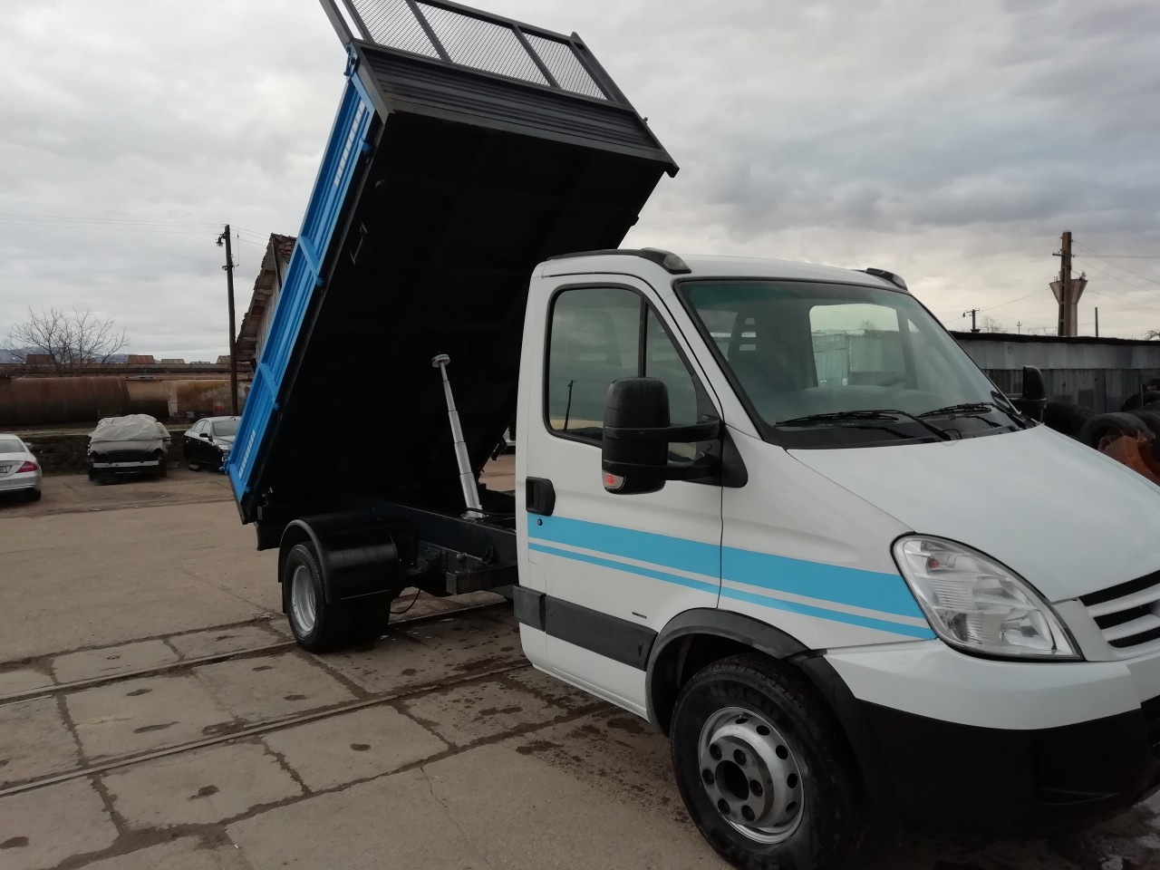Iveco daily 65c18 detarat , cat b , basc