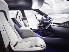 Jaguar C-X17 Concept in rosu