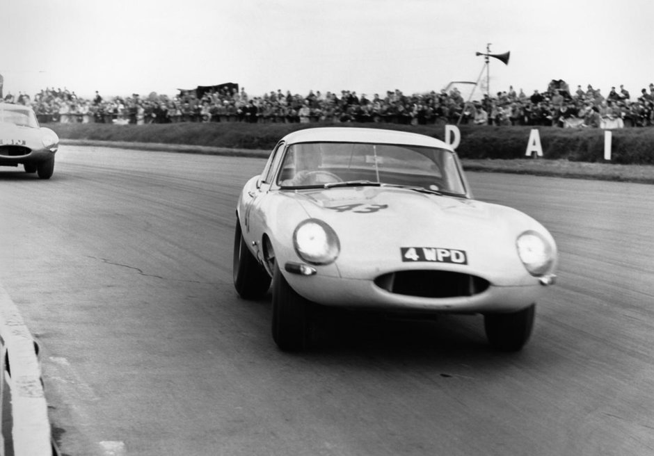 Jaguar construieste 6 modele E-Type 'uitate' in 1963