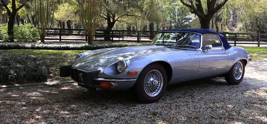 Jaguar E-Type din 1974: cum arata si cum se conduce unul din ultimele modele produse