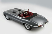 Jaguar E-Type implineste astazi 50 de ani