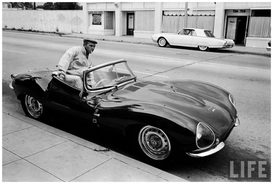 Jaguar face 9 automobile XKSS si le da serii de sasiu din 1957