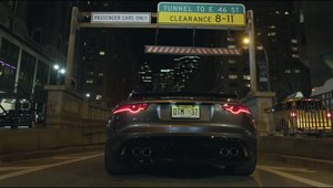 Jaguar inchide un tunel din SUA pentru a ne arata cat de bine suna noul sau F-Type SVR