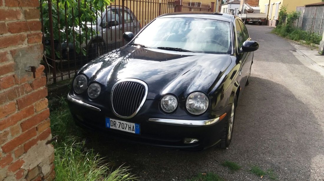 Jaguar S-Type R 2.5 V6 2004