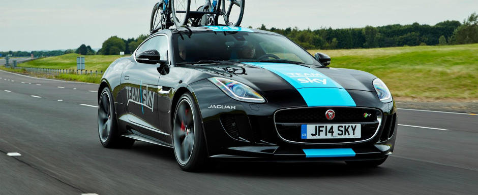 Jaguar vine in Turul Frantei cu un F-Type modificat pentru biciclete Jaguar vine in Turul Frantei cu un F-Type modificat pentru biciclete