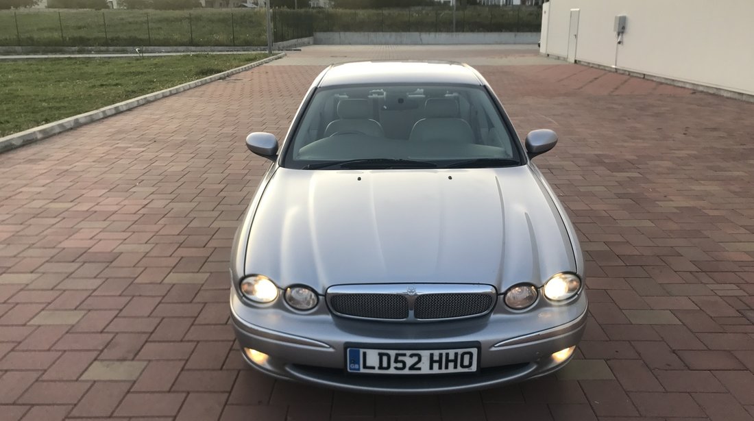 Jaguar X-Type 2.0i V6 2003