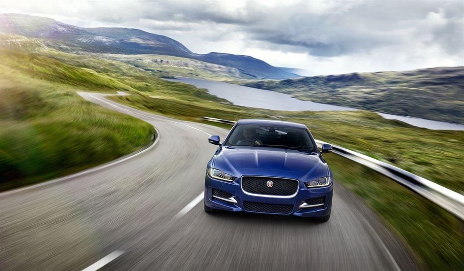 Jaguar XE - Galerie Foto