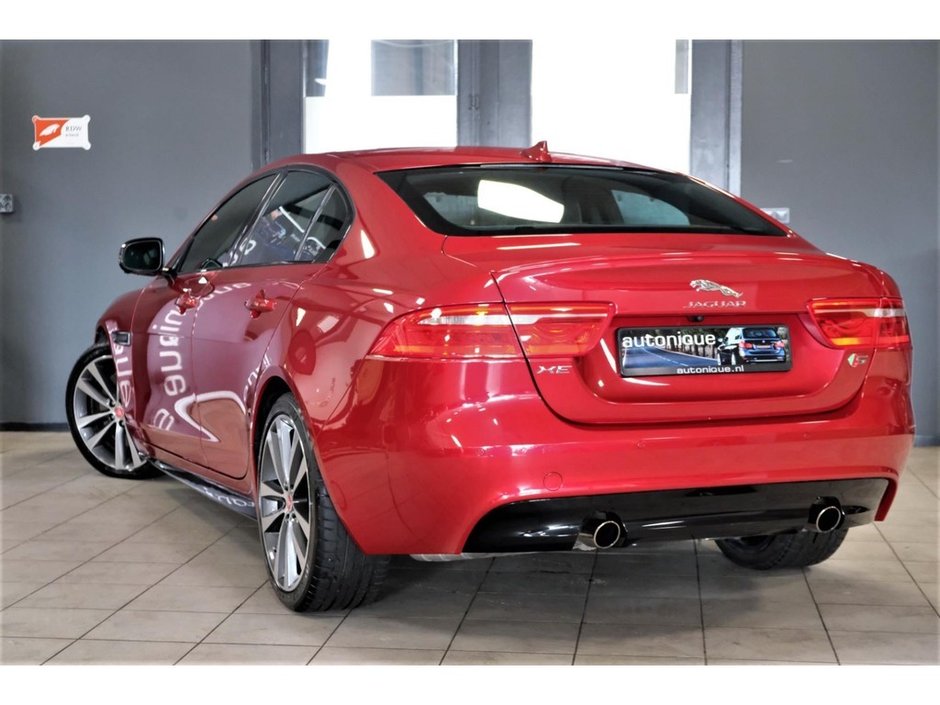 Jaguar XE S de vanzare