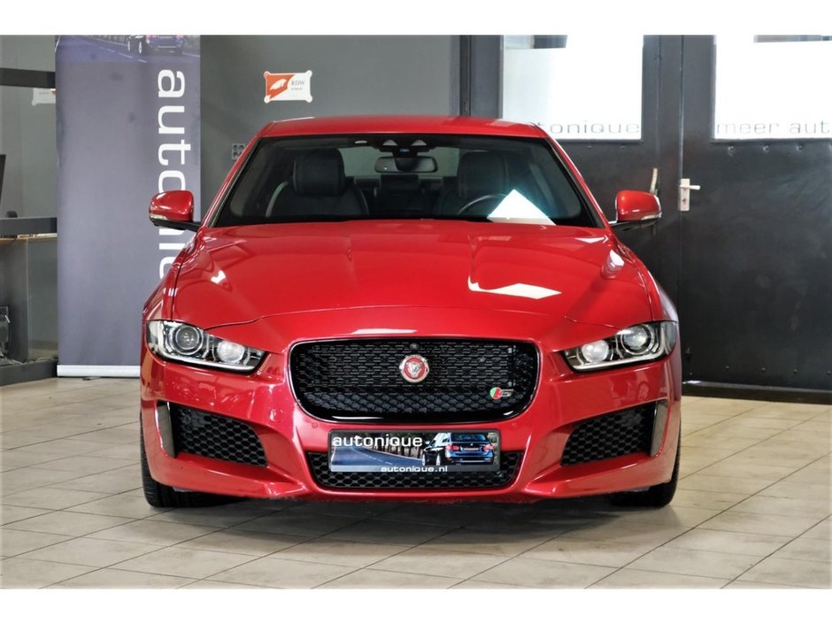 Jaguar XE S de vanzare