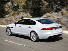 Jaguar XE S si XF S