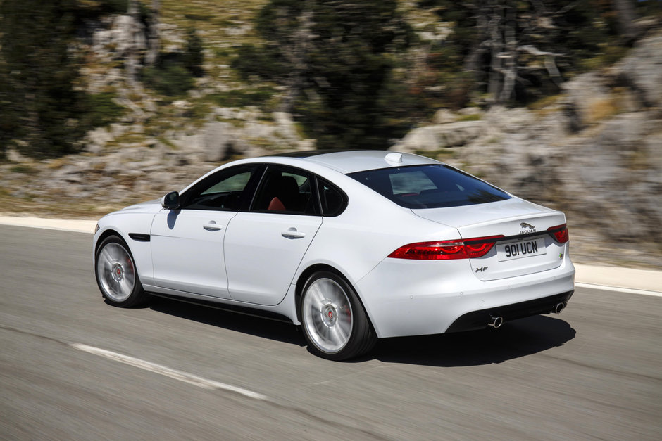 Jaguar XE S si XF S