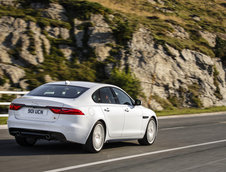Jaguar XE S si XF S