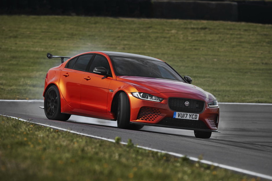 jaguar XE SV Project 8