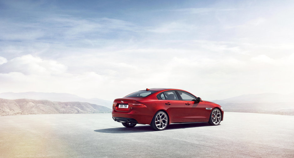 Jaguar XE